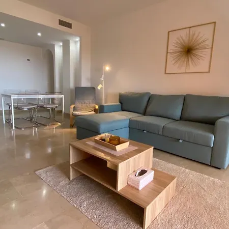 2 Bedrooms Sea View In La Duquesa *